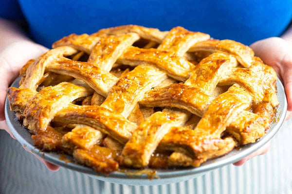 Apple and Black Currant Pie