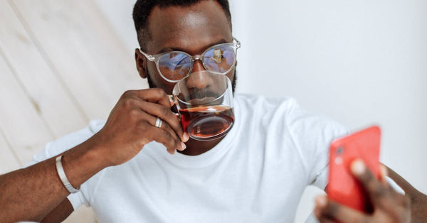 The Hidden Power of Black Currant Tea: Energizing Your Morning Ritual with Superfood Antioxidants
